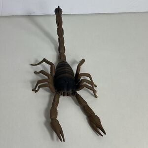 Scorpion Animal Figure 2000 Safari Ltd Limited Plastic  8”